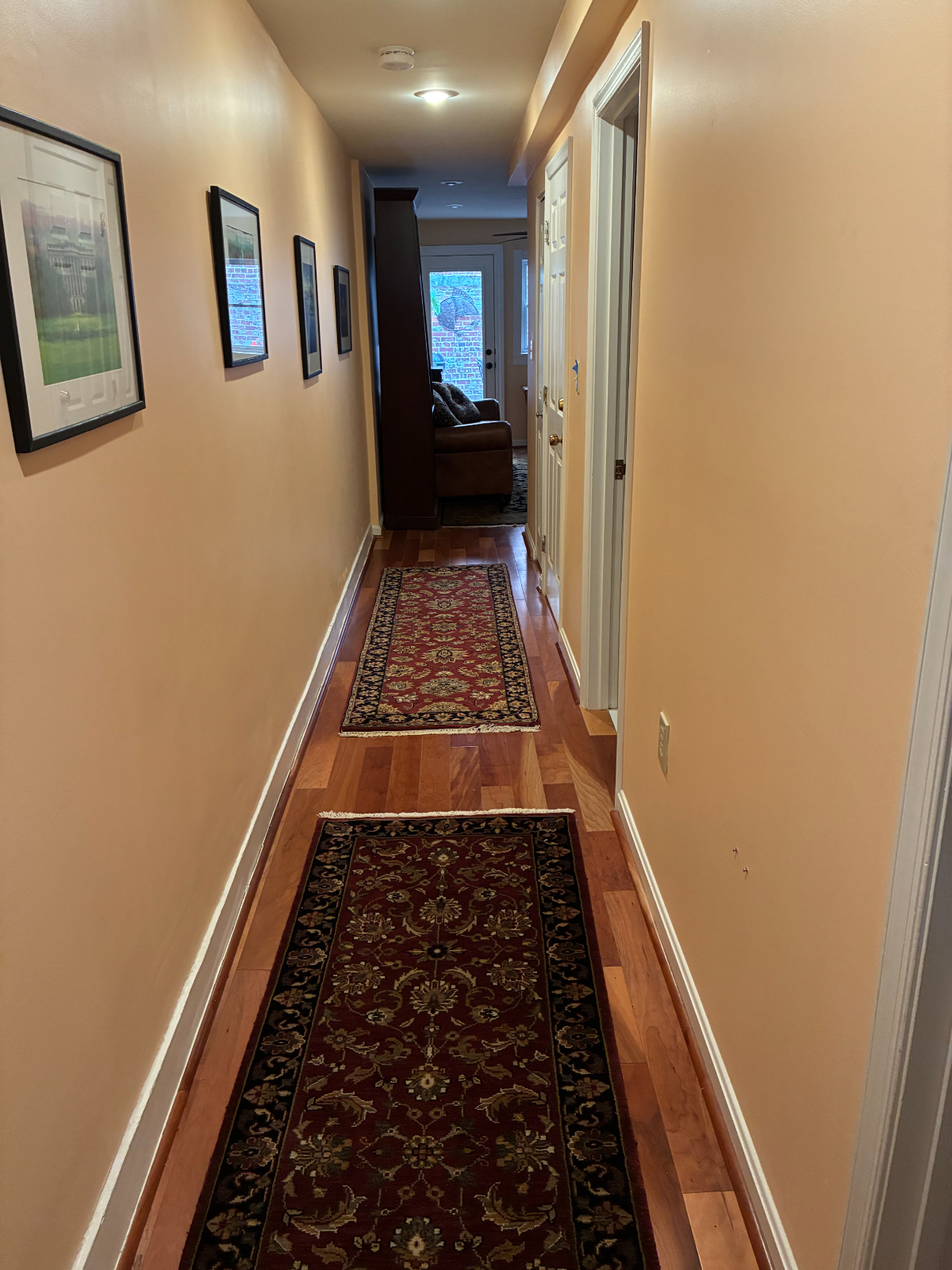Capitol Hill Oasis - Fully Furnished 1-Bedroom English Basement Apartment - Photo 7