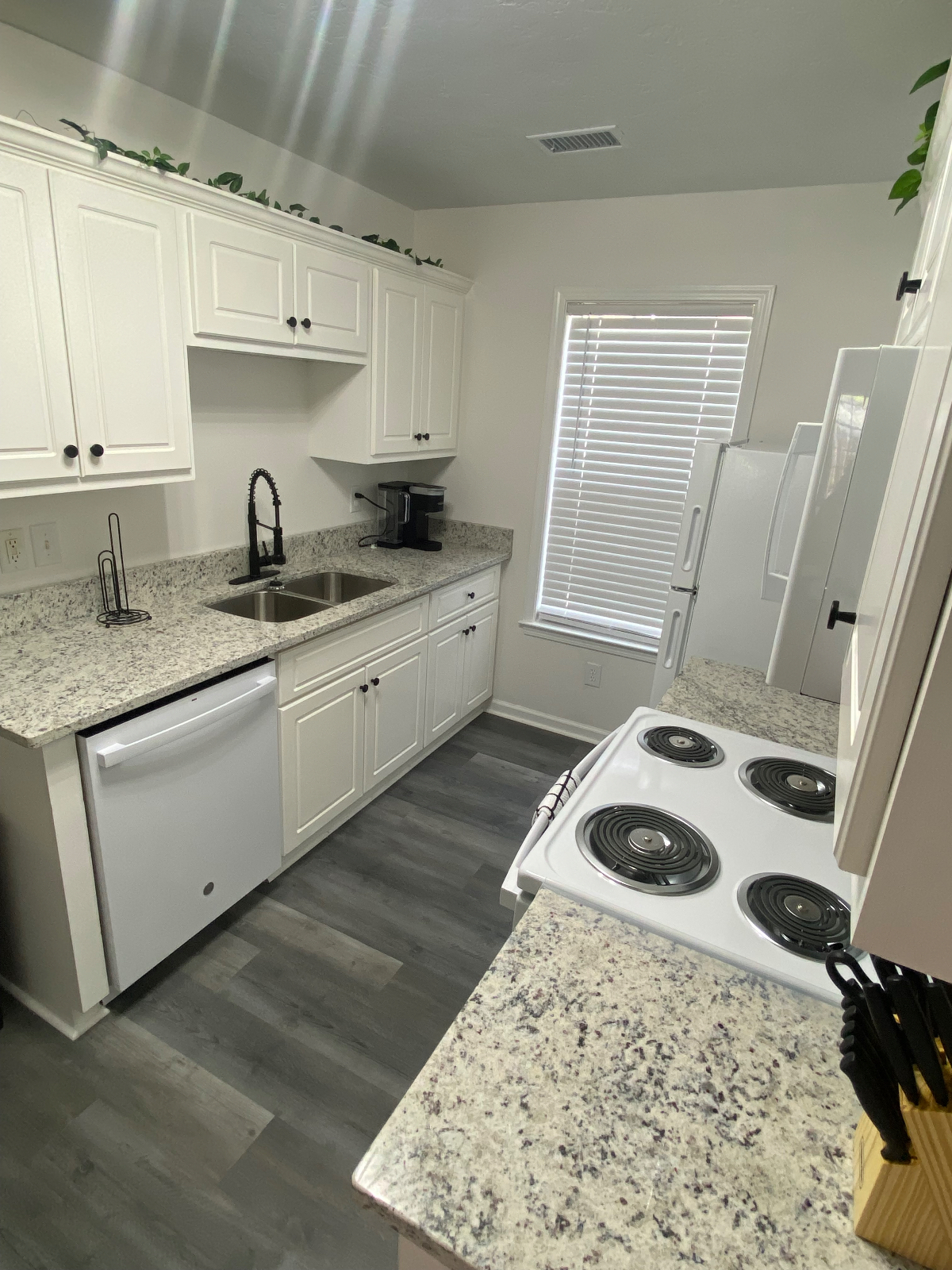 Modern 2Br/2B Home Near Fort Jackson, Scout Motors and Providence Health Northeast - Photo 5