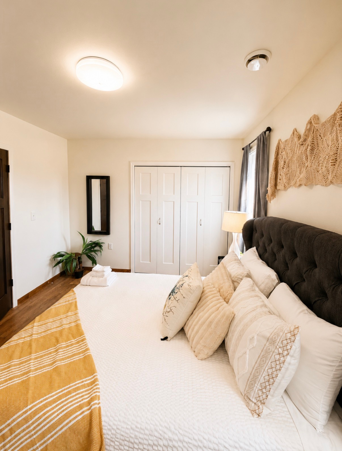 Driftwood Den- Stoughton WI, 3 Bedrooms - Photo 3