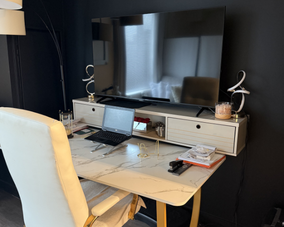 Executive Studio Suite Near Brookdale | Walk to Train | Fully Furnished | Gym & Wi-Fi & Utilities - Photo 3