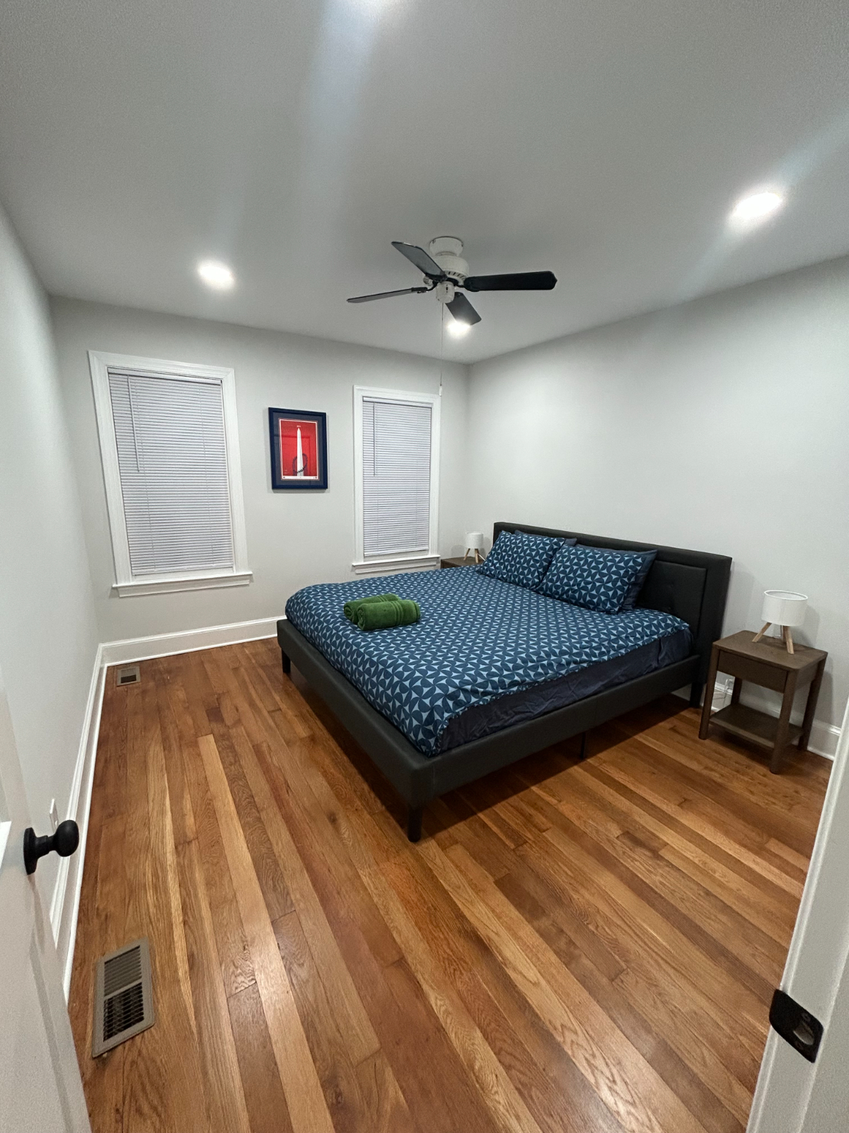 *NEW* Capitol Hill Entire Home Next Door Congressional Offices +King Bed - Photo 3