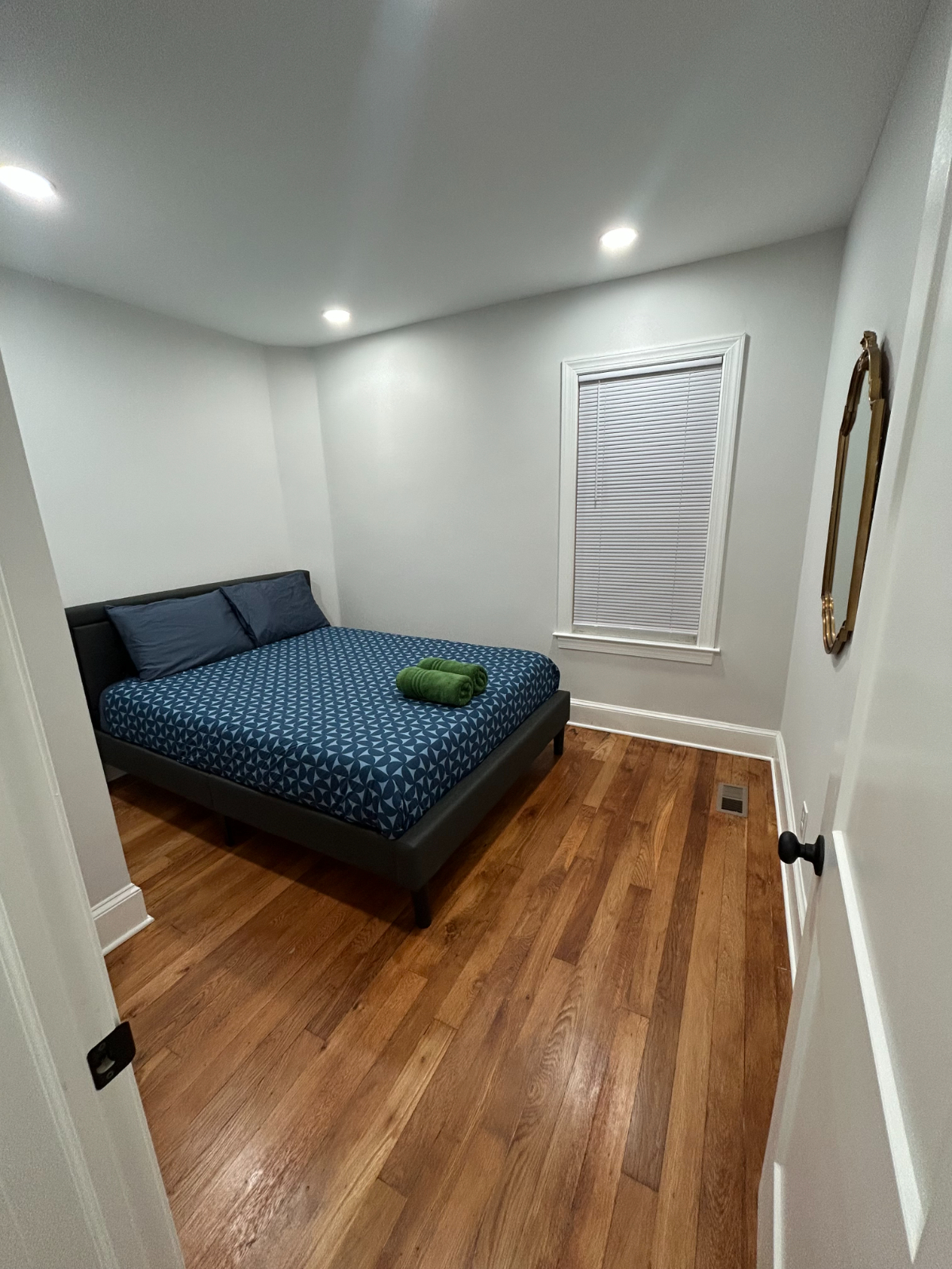 *NEW* Capitol Hill Entire Home Next Door Congressional Offices +King Bed - Photo 2