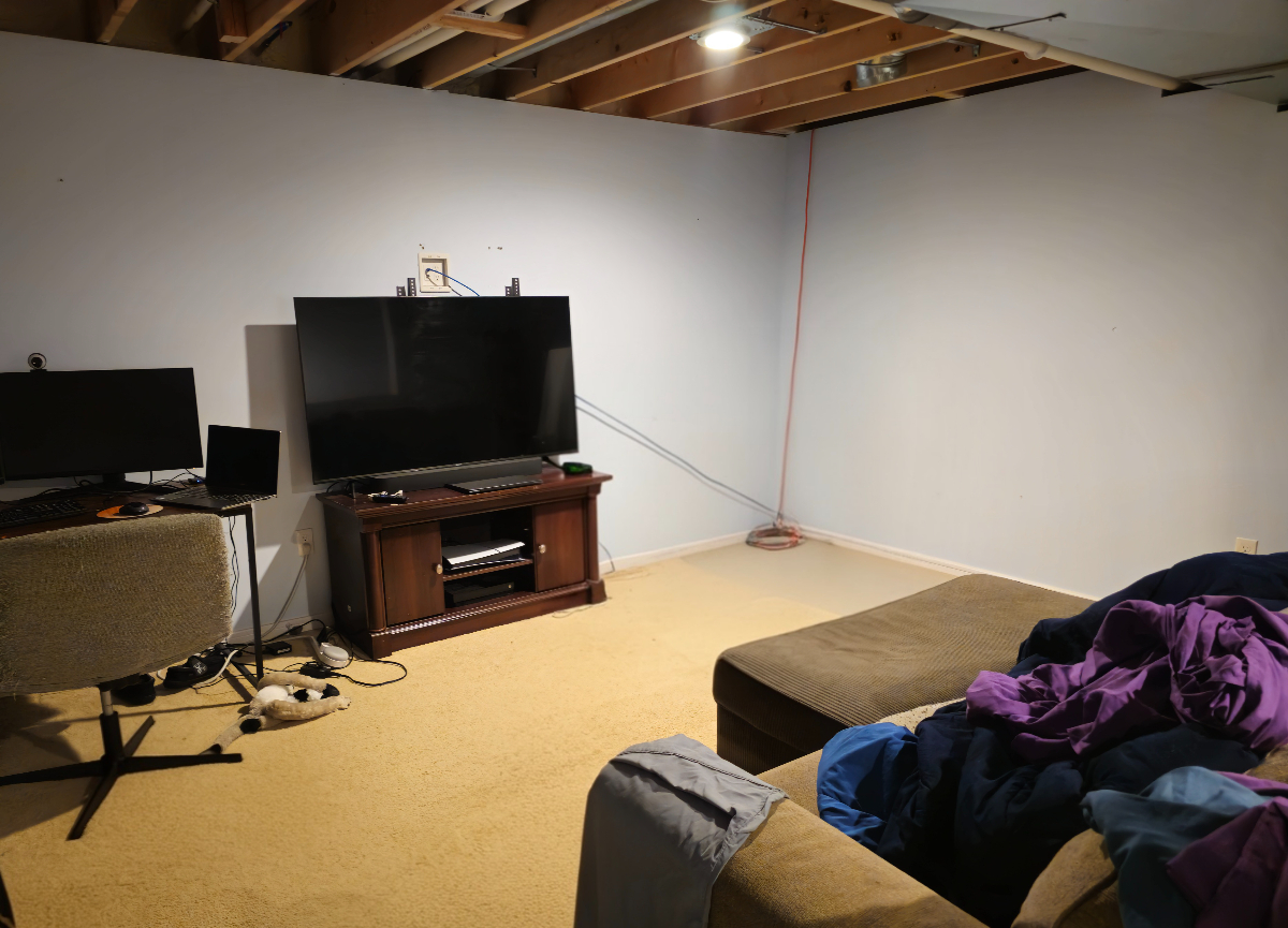 Inviting Suite W/ Private Living Room, Extra Bonus Space & Shared Living Spaces in Prime Location Ne - Photo 2