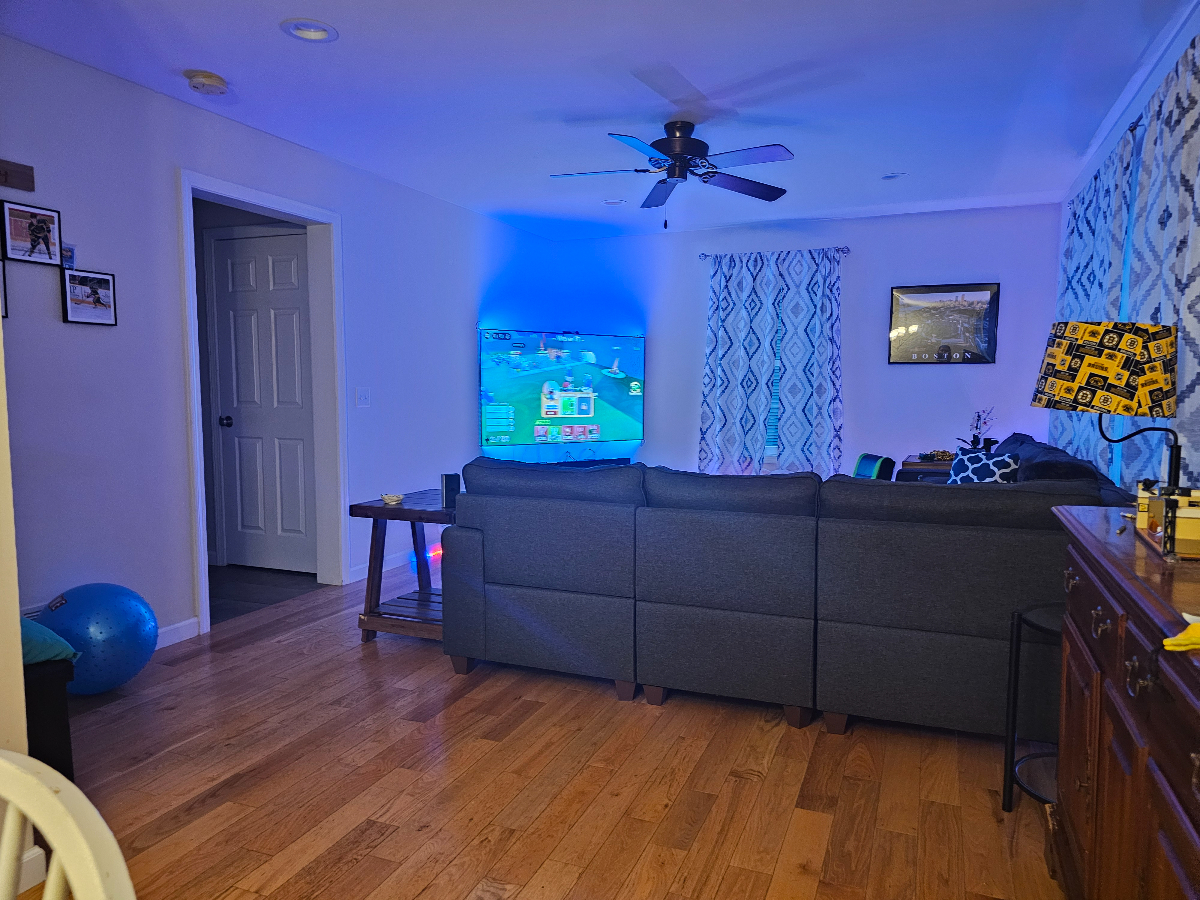 Inviting Suite W/ Private Living Room, Extra Bonus Space & Shared Living Spaces in Prime Location Ne - Photo 6