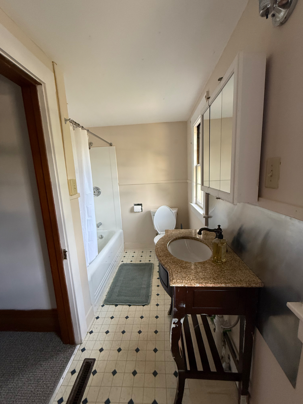 Super Cute 3-BR Home.  Walk, Bike, or Drive to UVM and the Hospital - Photo 10