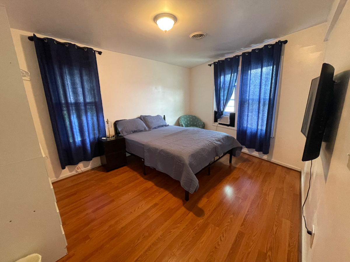 Feel right at home when you enter! - Photo 4