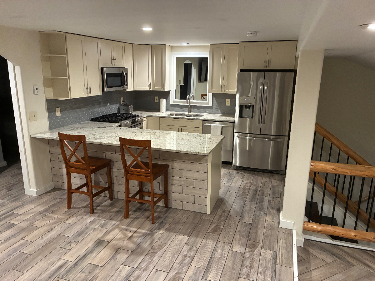 Spacious Modern Living In This Conveniently Located 1-Bdrm Apartment - Photo 1