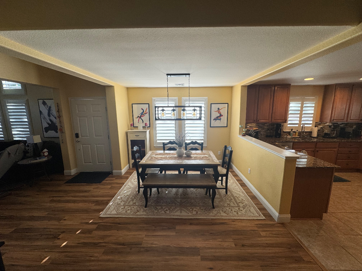Spacious 3 Bedroom Home Near Renown Regional Medical Center With Pool, Golf, And Gym Access - Photo 9