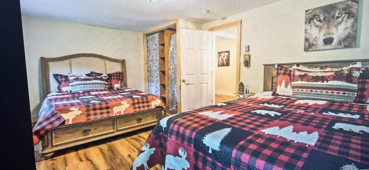 Immaculate Lake George Rental Home Great WIFI!!! - Photo 2