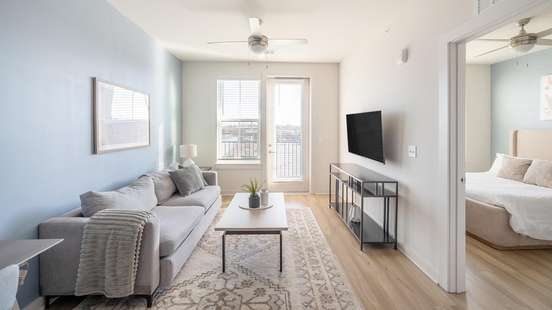 Yardley Flats 1402 - Photo 3