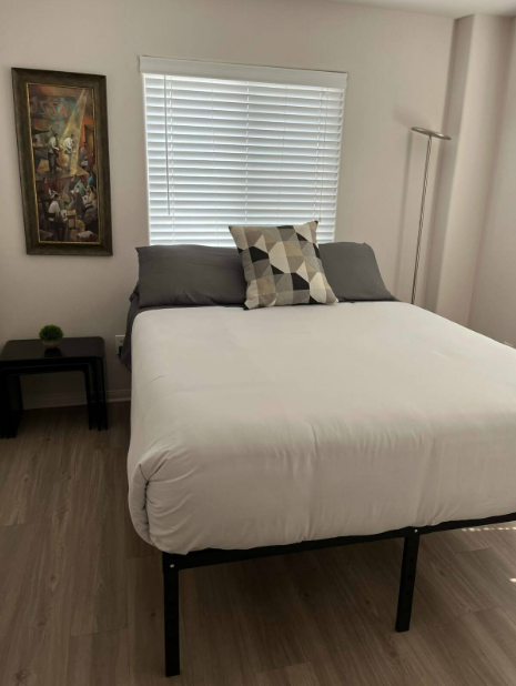 Cozy 3-bedroom home in the Heart of Little Italy! - Photo 6