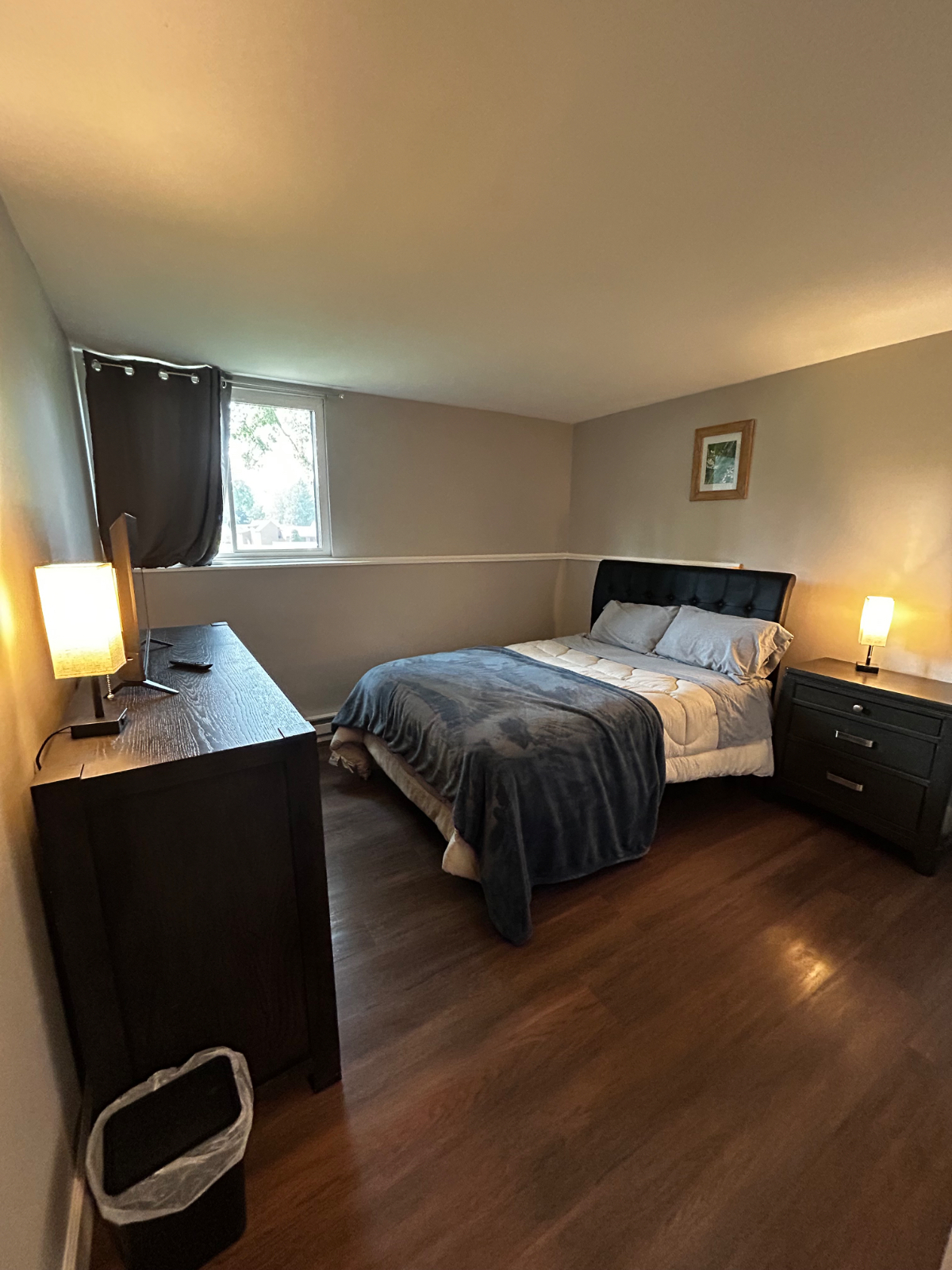 Fully renovated condo - Photo 8