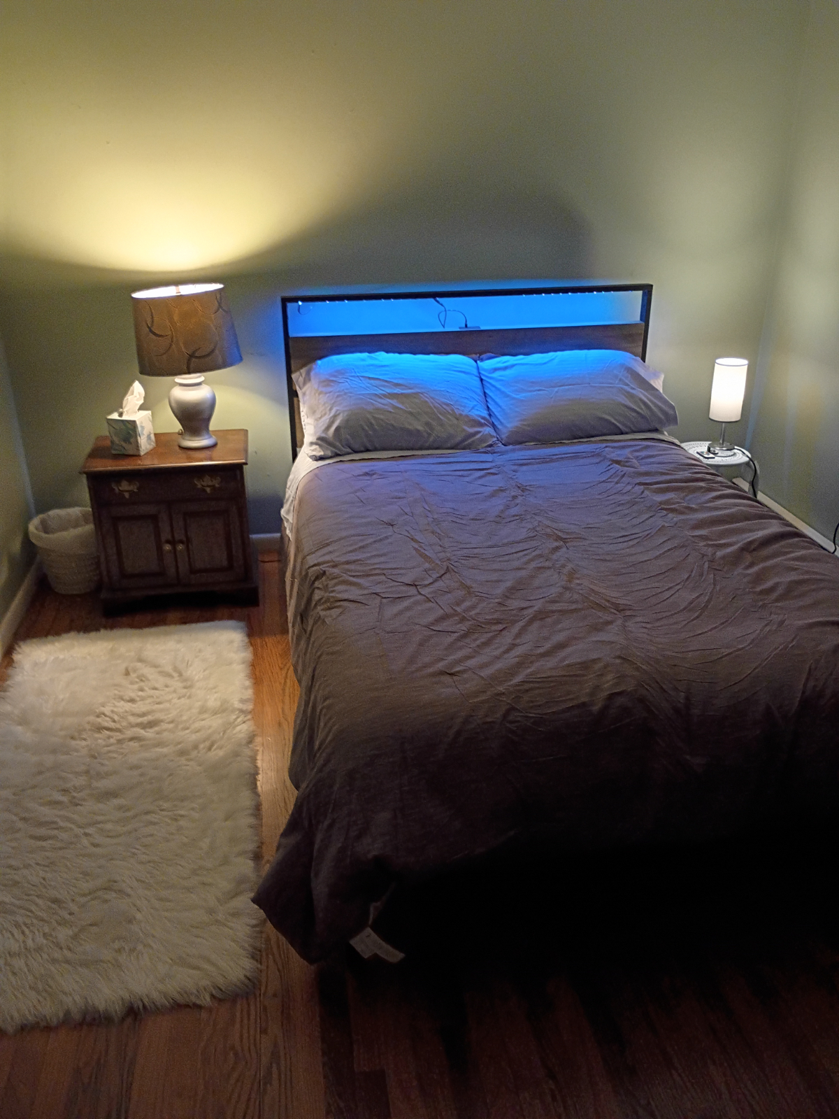Quiet furnished room/house share , in lake community, for traveling profession in Wappinger Falls NY - Photo 1