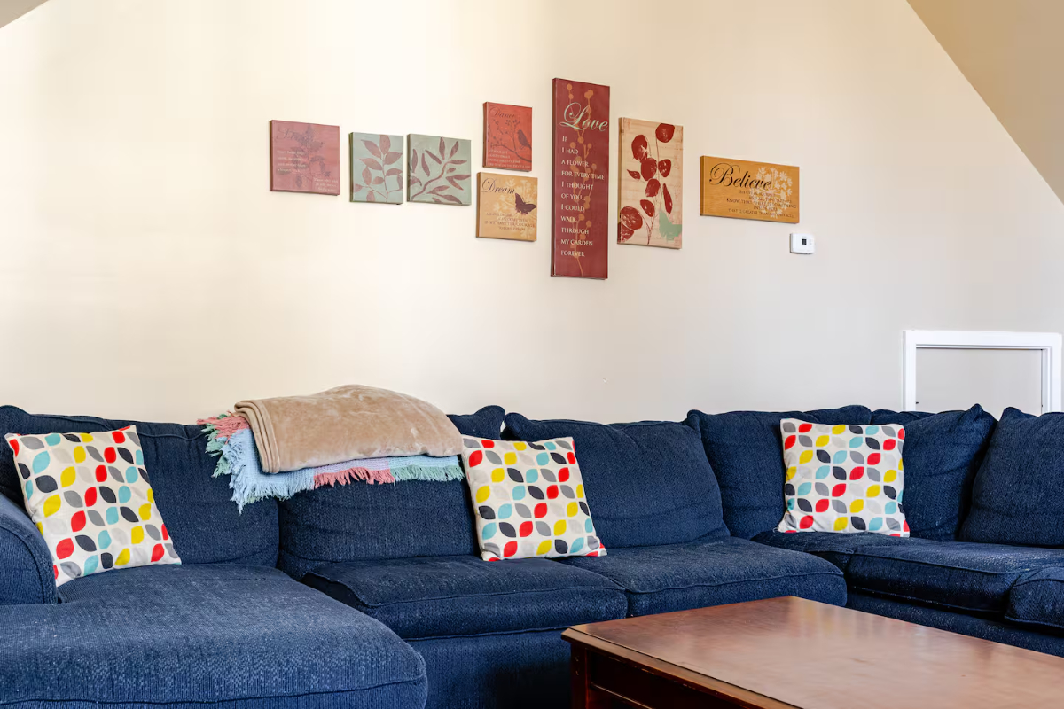 Spacious 5BR Mountain Retreat Near Okemo | Sleeps 12 | Game Loft - Photo 2