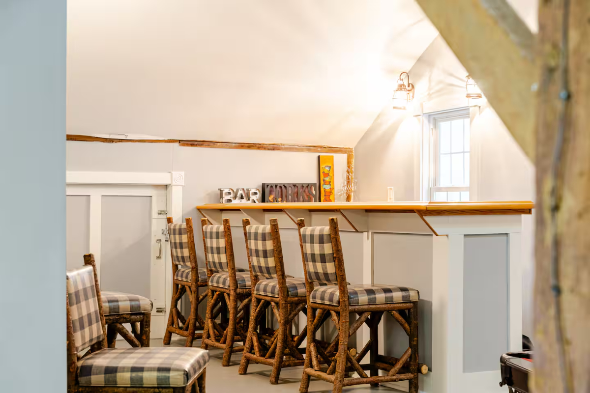 Spacious 5BR Mountain Retreat Near Okemo | Sleeps 12 | Game Loft - Photo 3