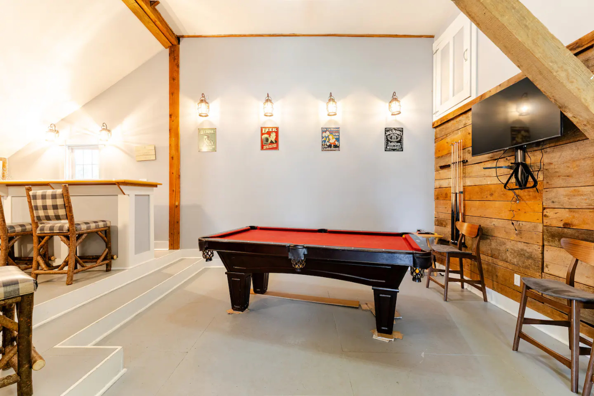 Spacious 5BR Mountain Retreat Near Okemo | Sleeps 12 | Game Loft - Photo 4