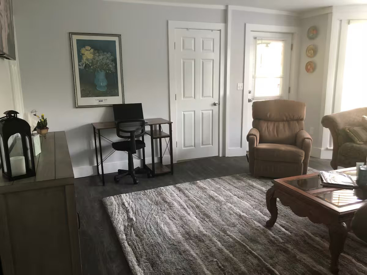 Spacious 5BR Mountain Retreat Near Okemo | Sleeps 12 | Game Loft - Photo 3