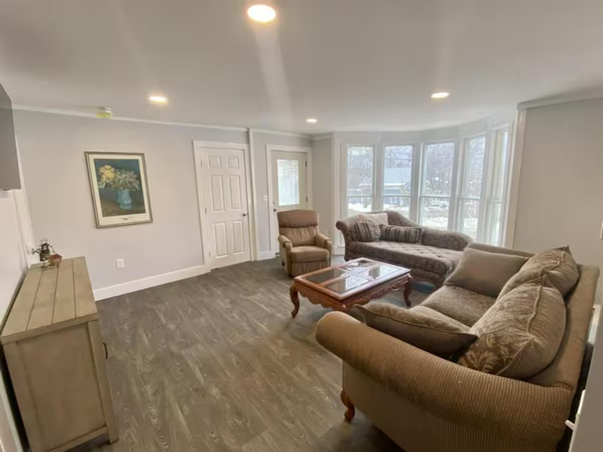 Spacious 5BR Mountain Retreat Near Okemo | Sleeps 12 | Game Loft - Photo 2