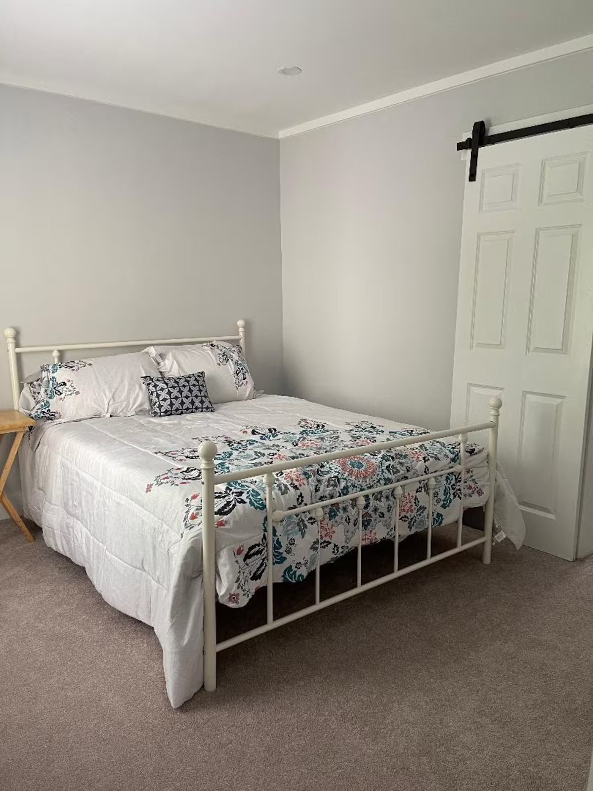 Spacious 5BR Mountain Retreat Near Okemo | Sleeps 12 | Game Loft - Photo 10