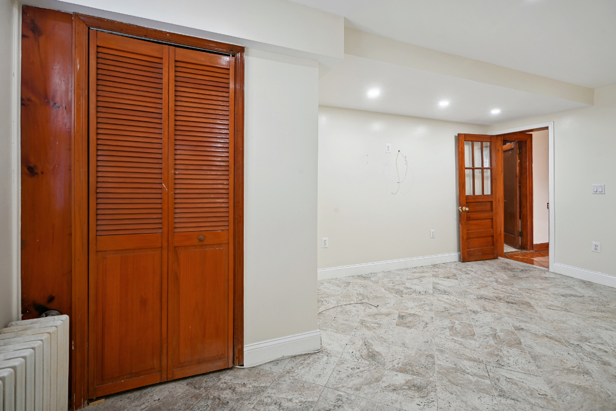 4221 16th Street, NW, Washington DC-1 Bedroom, 1.5 Bath Basement Apartment-Majestic Washington Grand - Photo 4