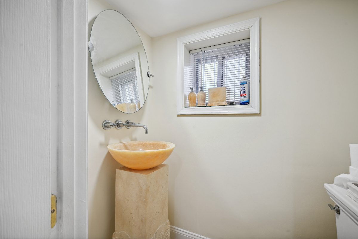 4221 16th Street, NW, Washington DC-1 Bedroom, 1.5 Bath Basement Apartment-Majestic Washington Grand - Photo 12