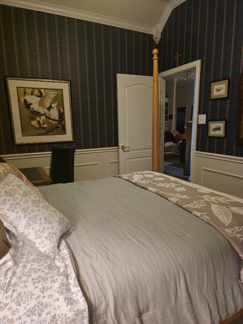 Charming Furnished Room with Private Bath,... - Photo 1