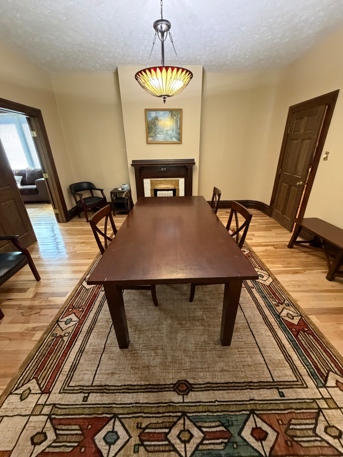 Large Elegant 4/5 Bed 4 level house with yard - Photo 7