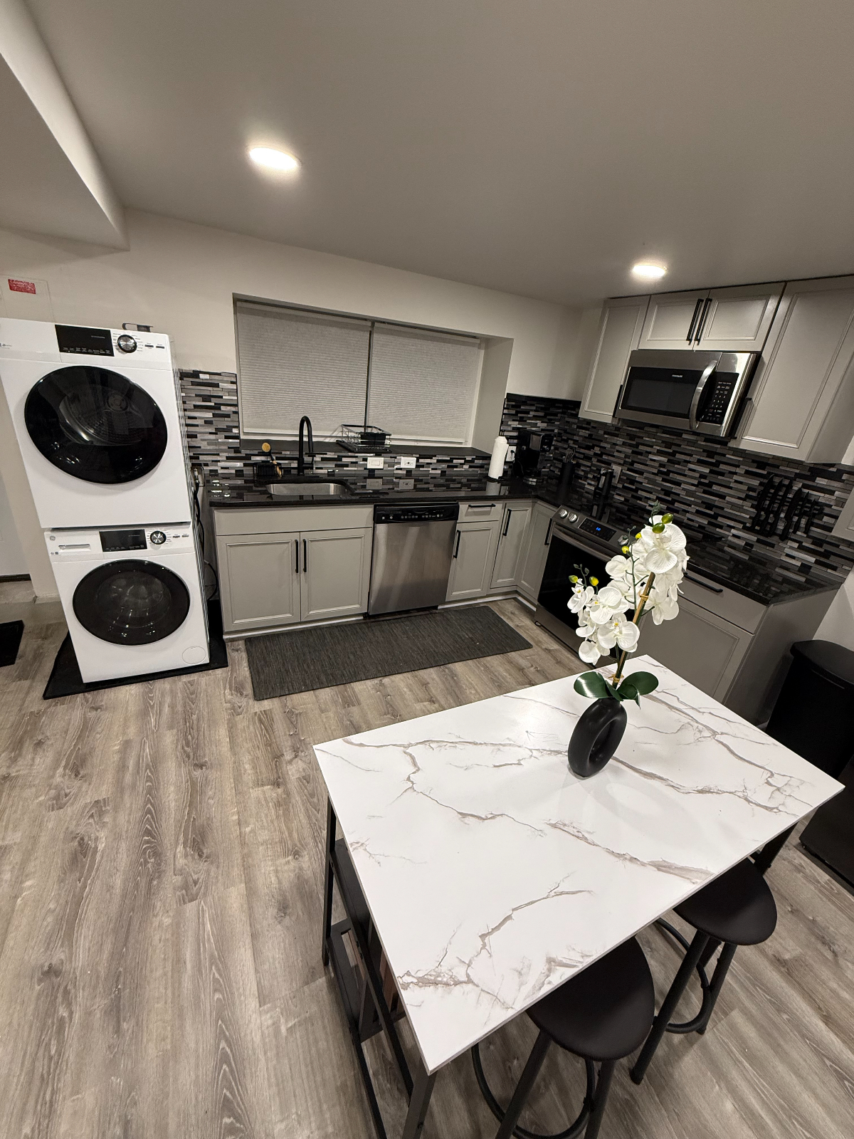 Available Oct. 1 | Walk to major hospitals| Parking & Utilities Included - Photo 10