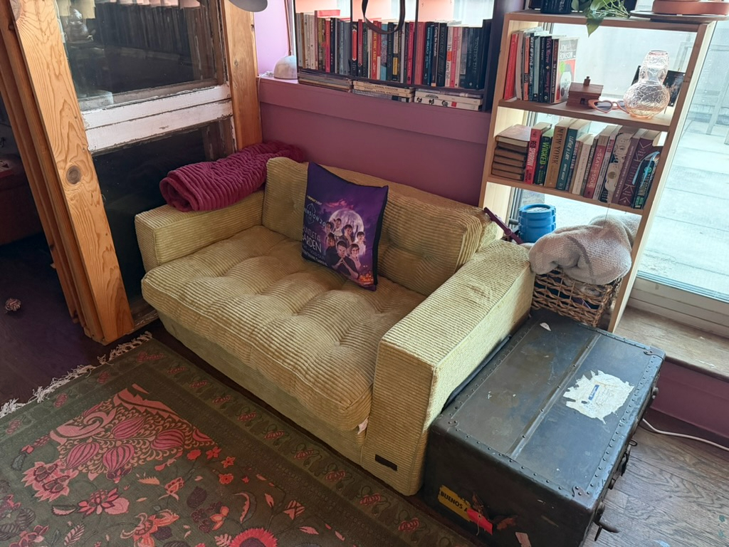 Bright Penthouse - private deck, dedicated office, 6 train on the corner) - Photo 9