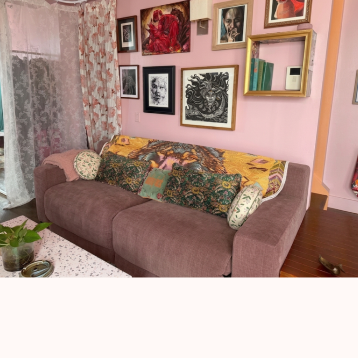Bright Penthouse - private deck, dedicated office, 6 train on the corner) - Photo 3