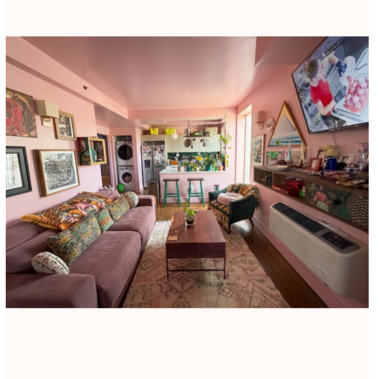 Bright Penthouse - private deck, dedicated office, 6 train on the corner) - Photo 4