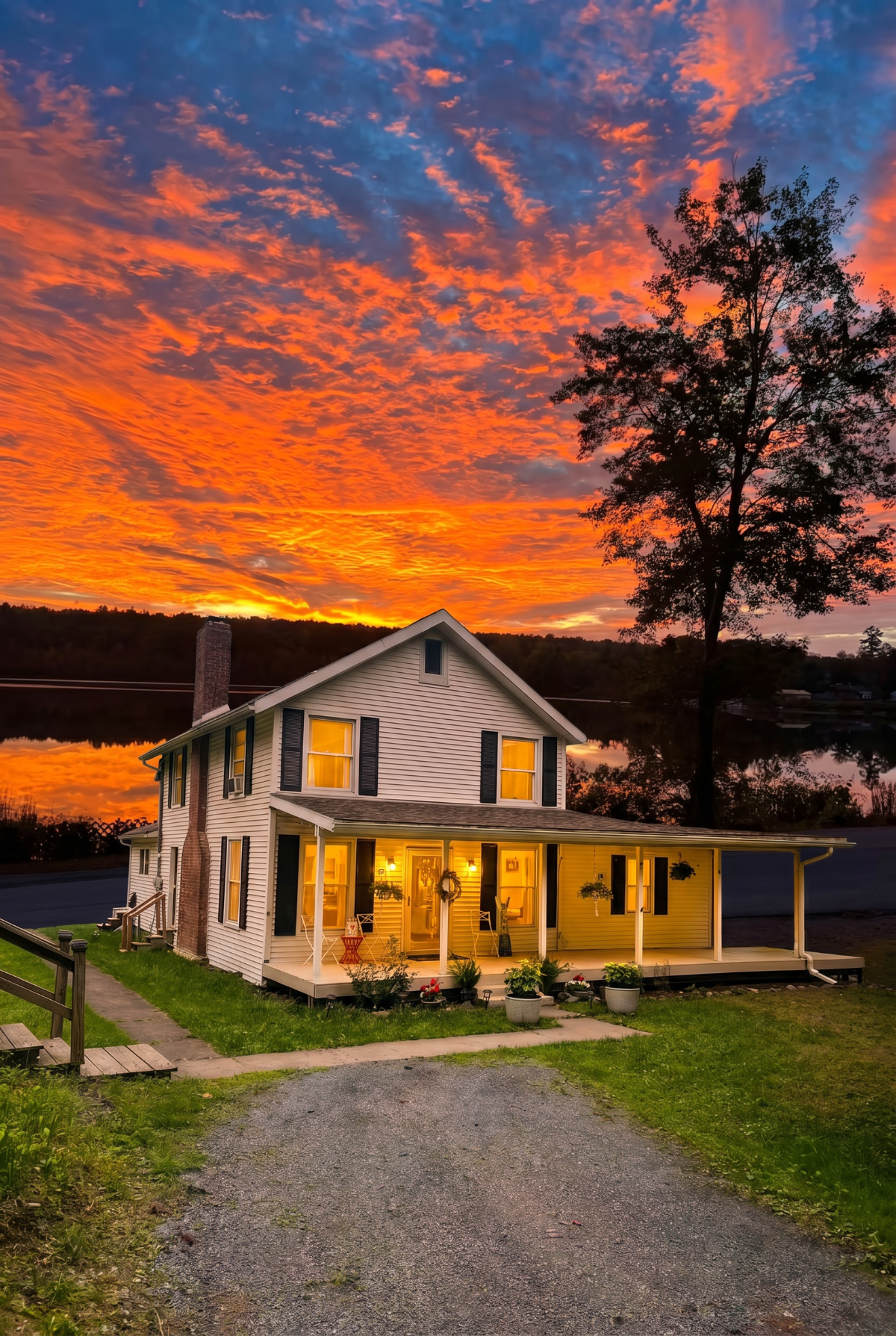 Executive Rental Sunset Lake Retreat | Albany Troy Clifton Park Saratoga - Photo 1