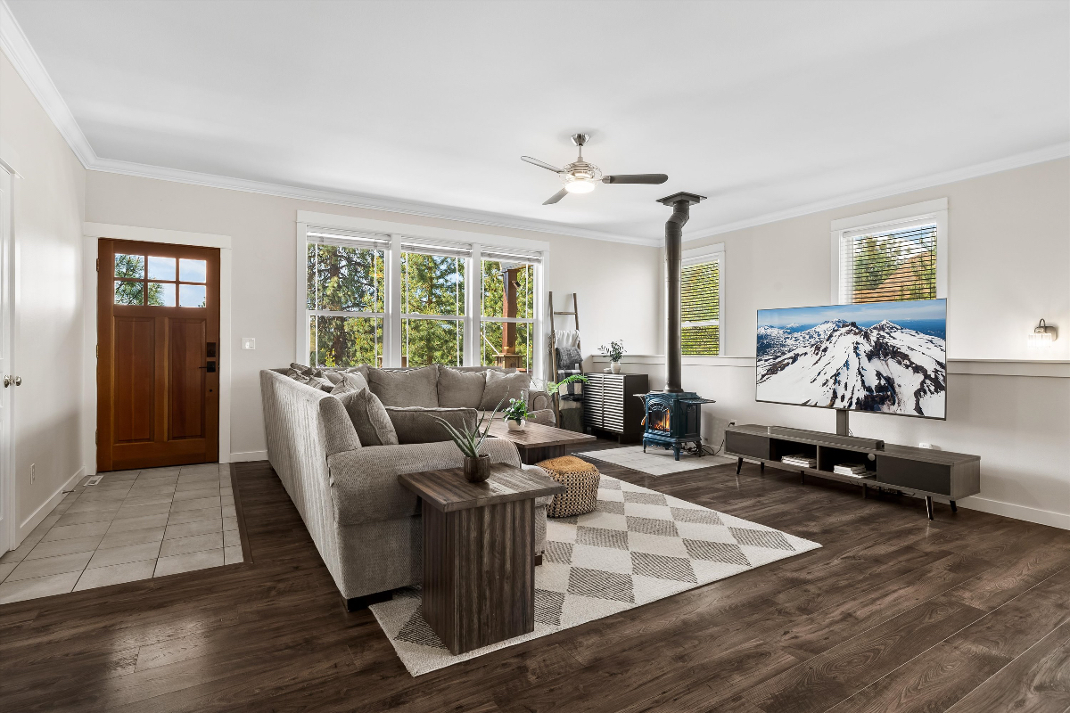 Turnkey Westside Craftsman with Renovated Outdoor Oasis - Photo 4
