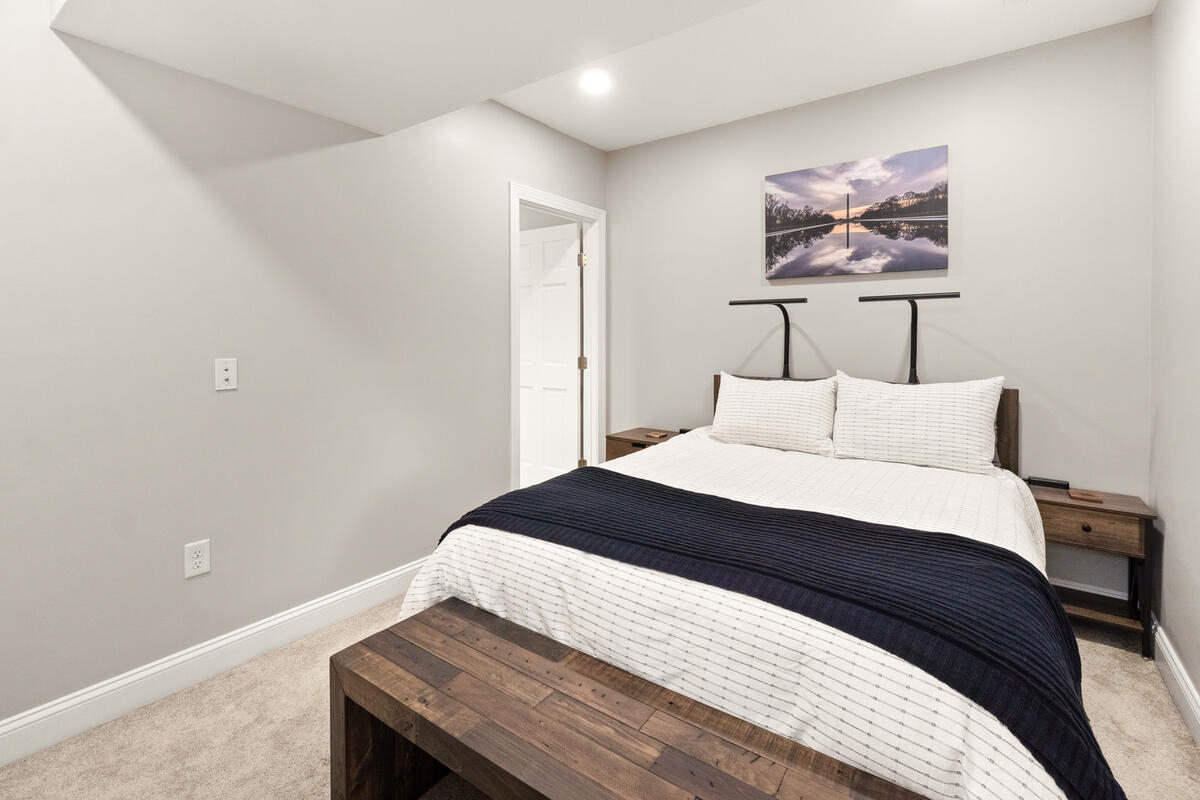 Stylish 2 bedroom apt near Gallaudet/Union Market - Photo 10
