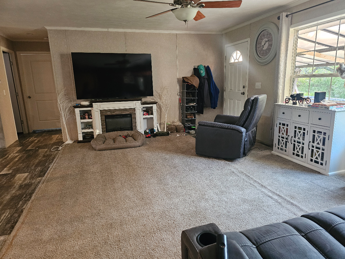 Cozy Private Room | Utilities Included - Photo 5