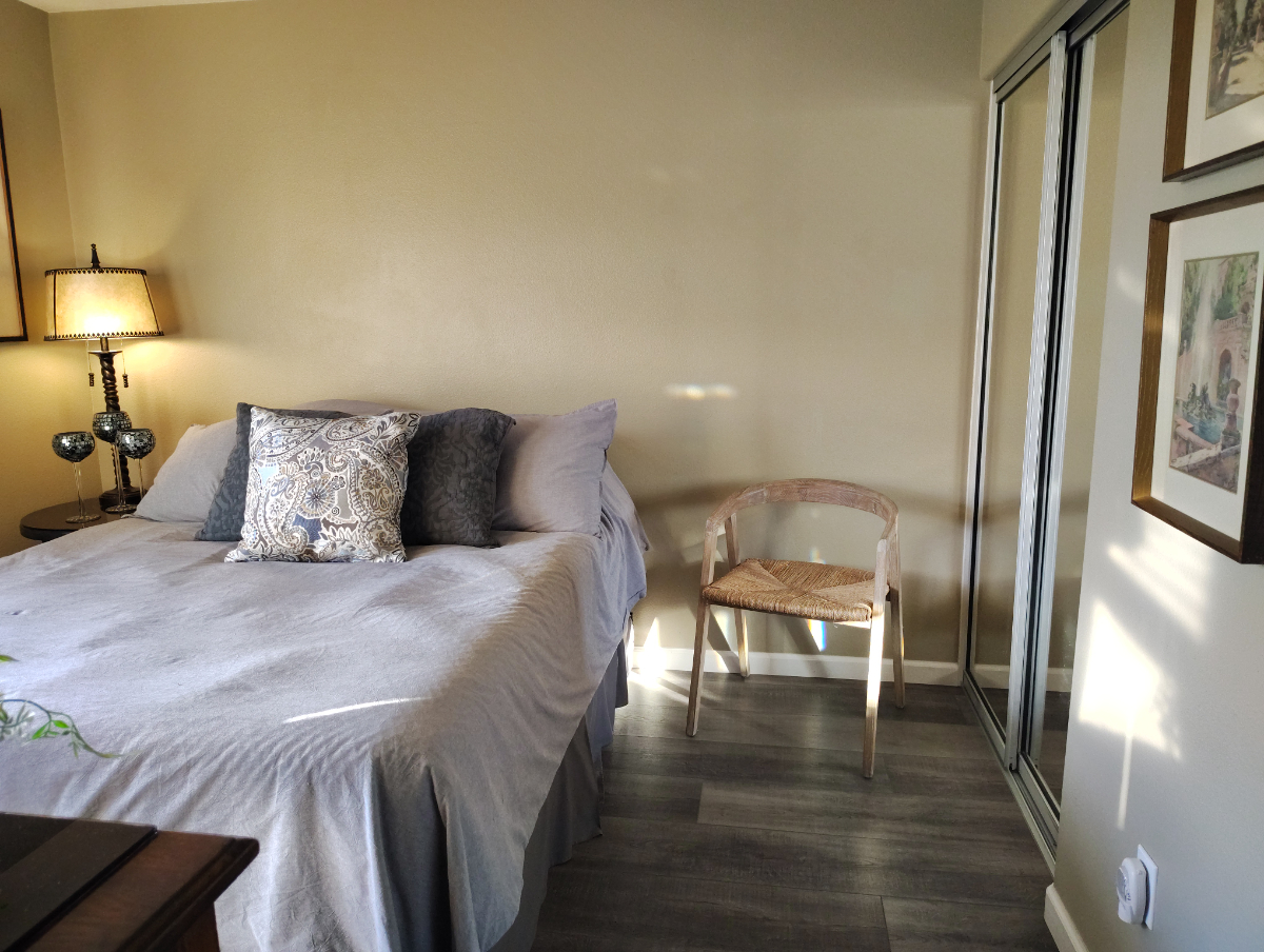 Nicely Fully Furnished Room in Contemporary Clean Home With Amenities - Photo 4