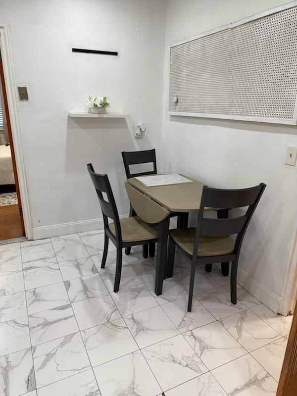 Move-In Ready 1BR Apartment | Fully Furnished | All Utilities Included | In Prime Location - Photo 5