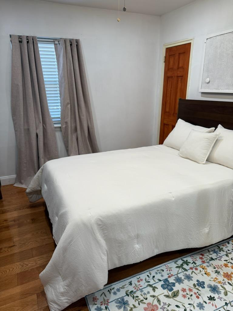 Move-In Ready 1BR Apartment | Fully Furnished | All Utilities Included | In Prime Location - Photo 3