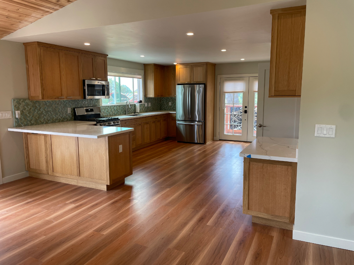 Cozy Hilltop Cottage - Photo 2