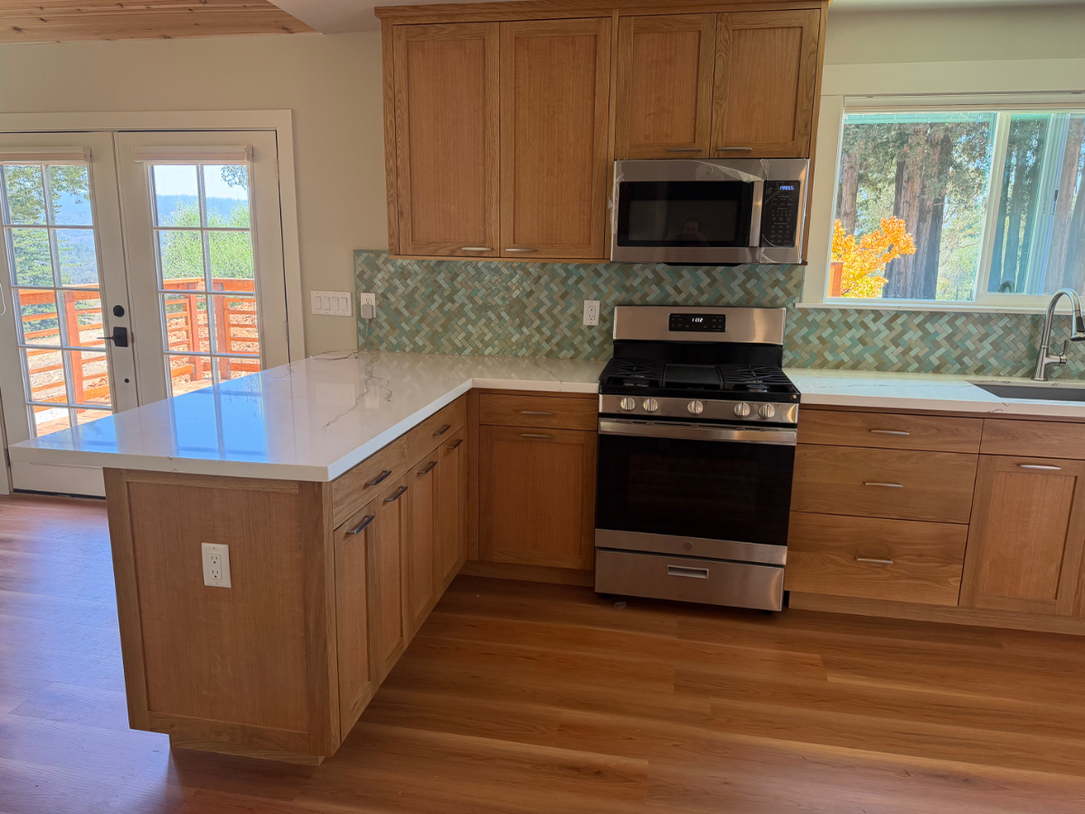 Cozy Hilltop Cottage - Photo 5