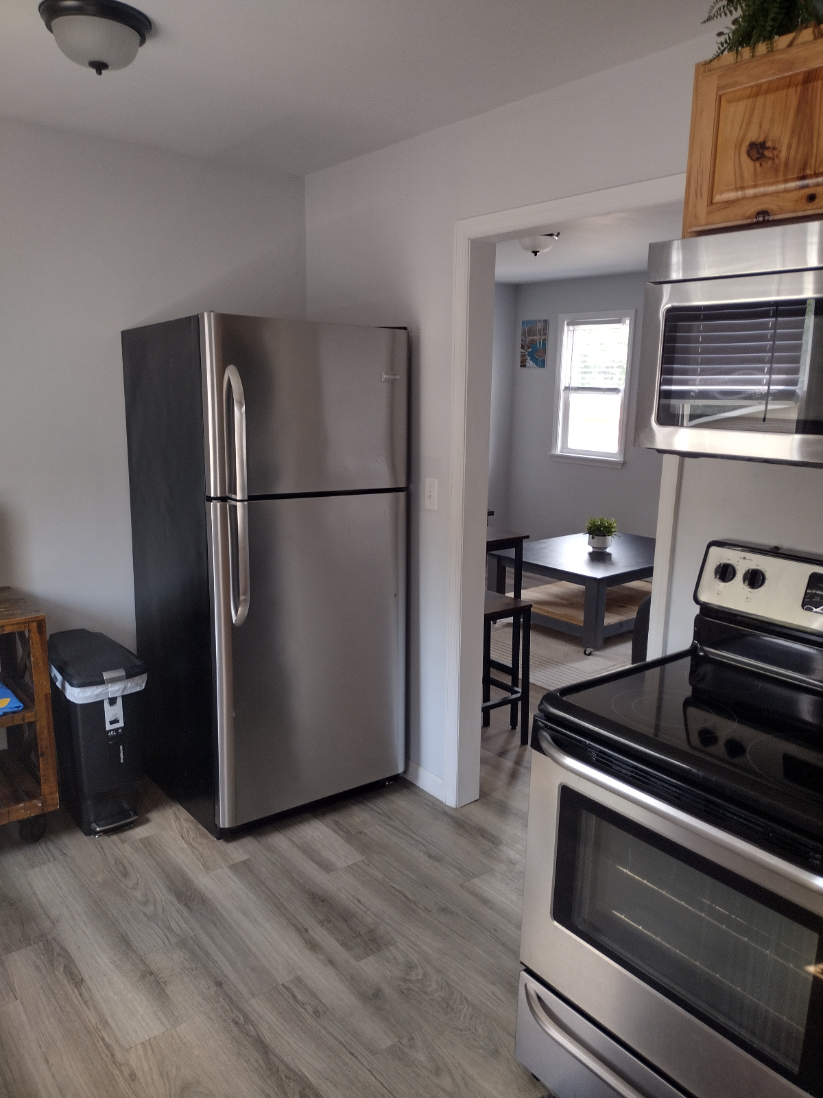 Modern, Updated & Comfortable - Photo 5