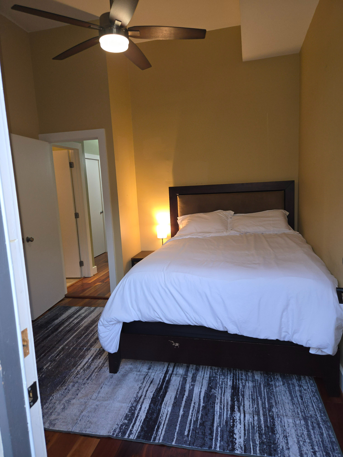 Private/Cozy 2-bedroom, 2-bath condo excellent location in heart of NE D.C. - Photo 7