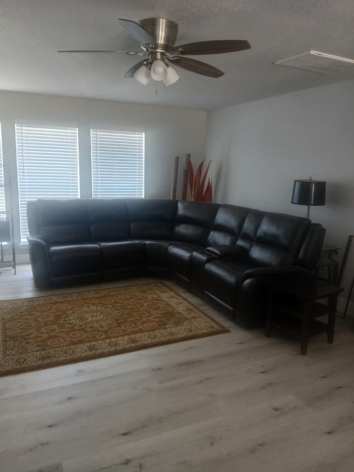 Comfortable Furnished Room in a Well-Maintained Shared Home with Bonus Upstairs Lounge Room 1 - Photo 4