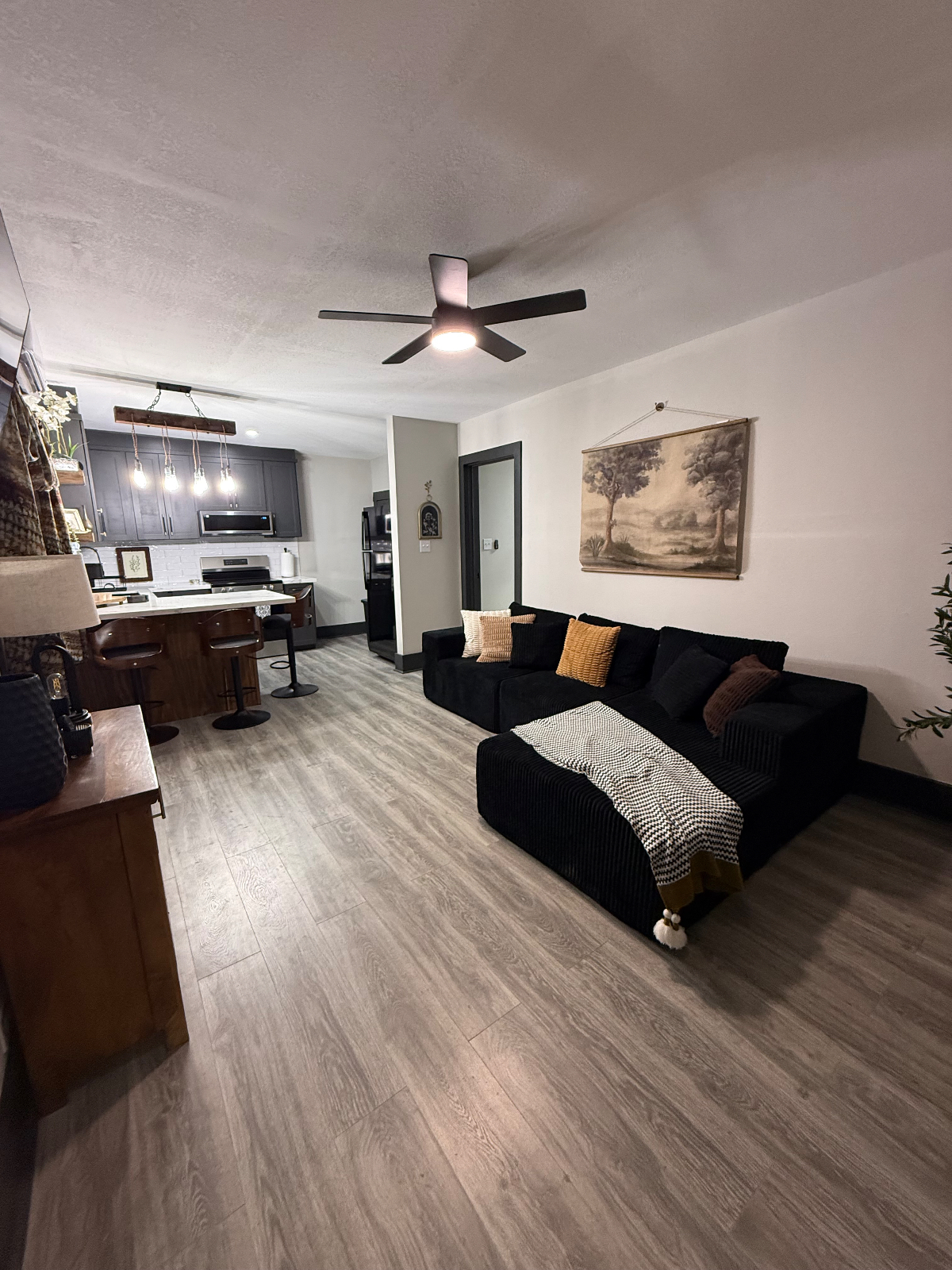 Travel Nurse Friendly | 1BR Near Valley Baptist & Valley Regional | Fast Wi-Fi | W/D - Photo 2