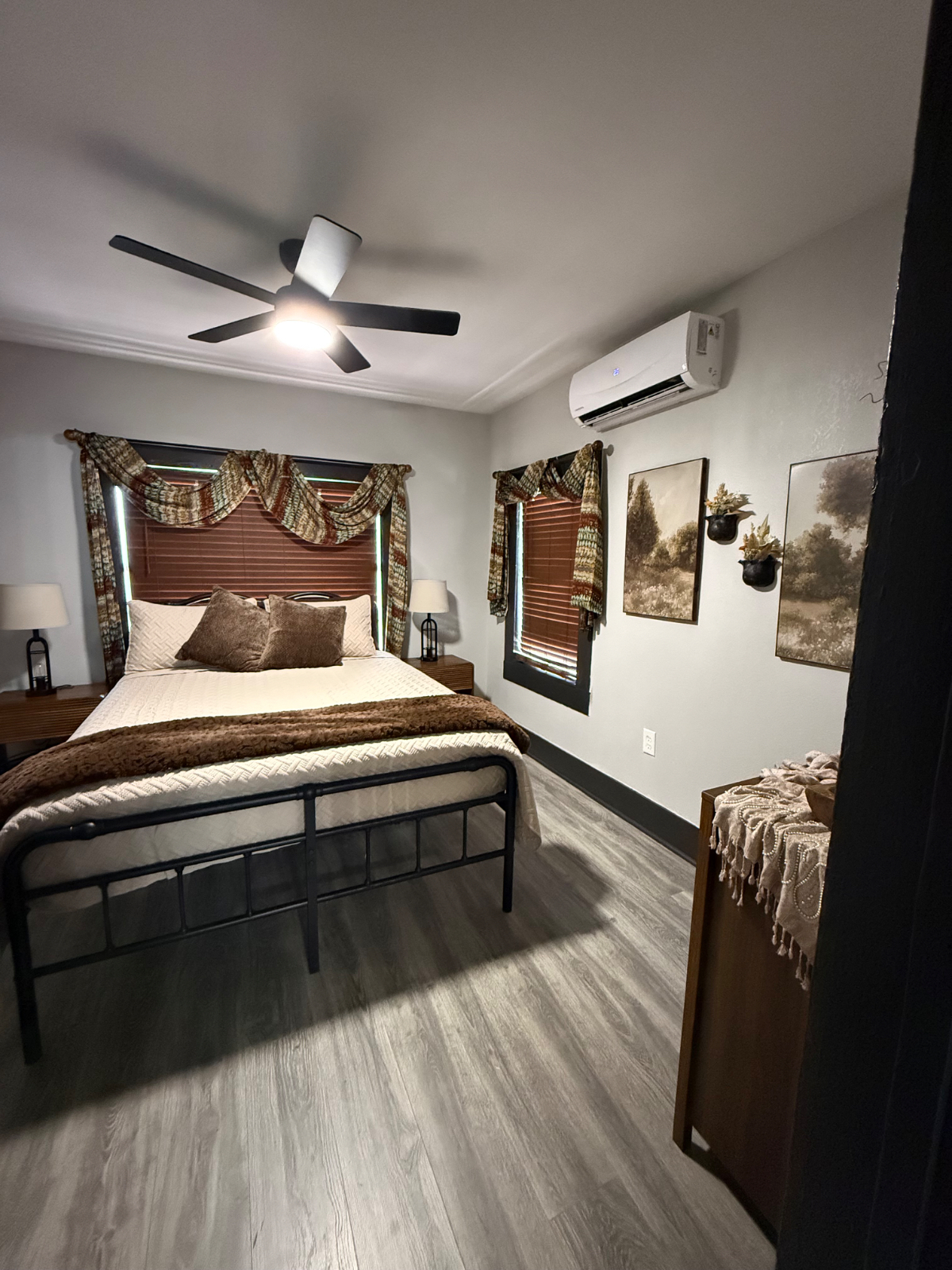Travel Nurse Friendly | 1BR Near Valley Baptist & Valley Regional | Fast Wi-Fi | W/D - Photo 4