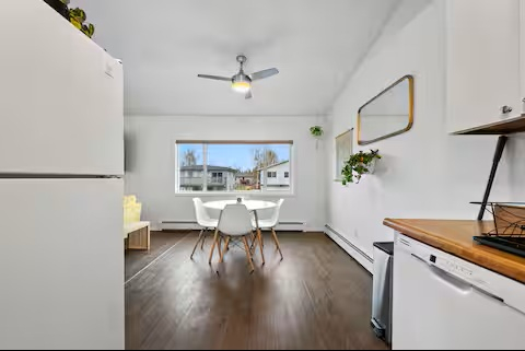 Bright Home Near Airport, Trails and More! - Photo 11