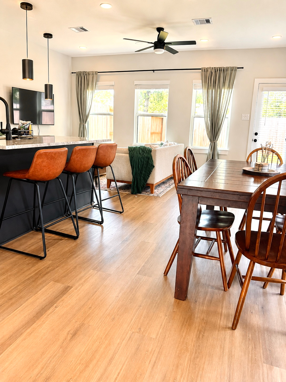 Modern 3BR Near Texas Medical Center, NRG & Downtown - Photo 5