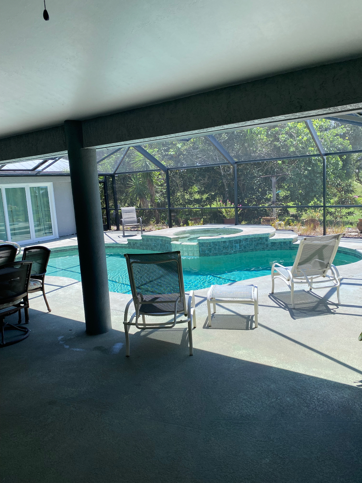 Beautiful Gulf Beaches; Poolside Estate Living - Photo 4