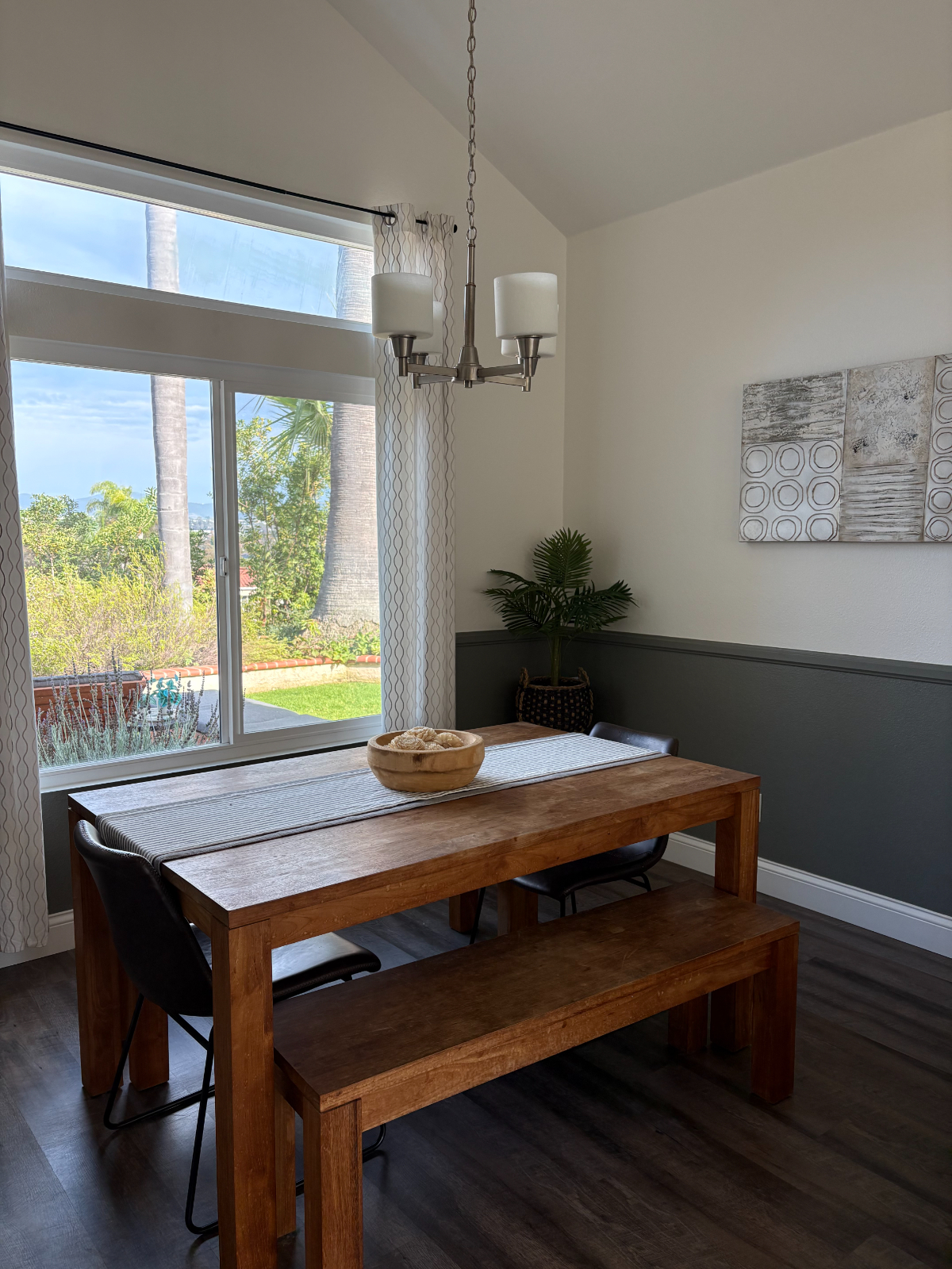 Fully Furnished 4BR/3BA Shadowridge Home with Stunning Views - Photo 3