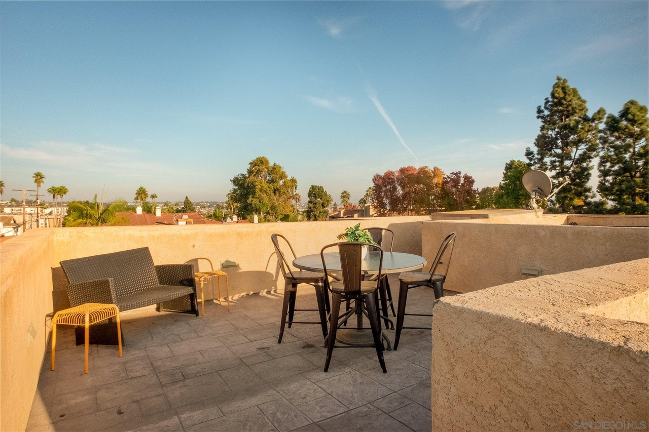 Summer Furnished Rental in Pacific Beach - 4BR, 5BR, or Full 9-Bedroom Compound - Photo 4